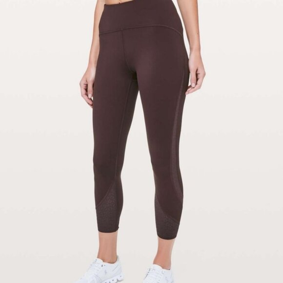 Lululemon Strength & Sweat Crop *23" Black Satin - Picture 3 of 11